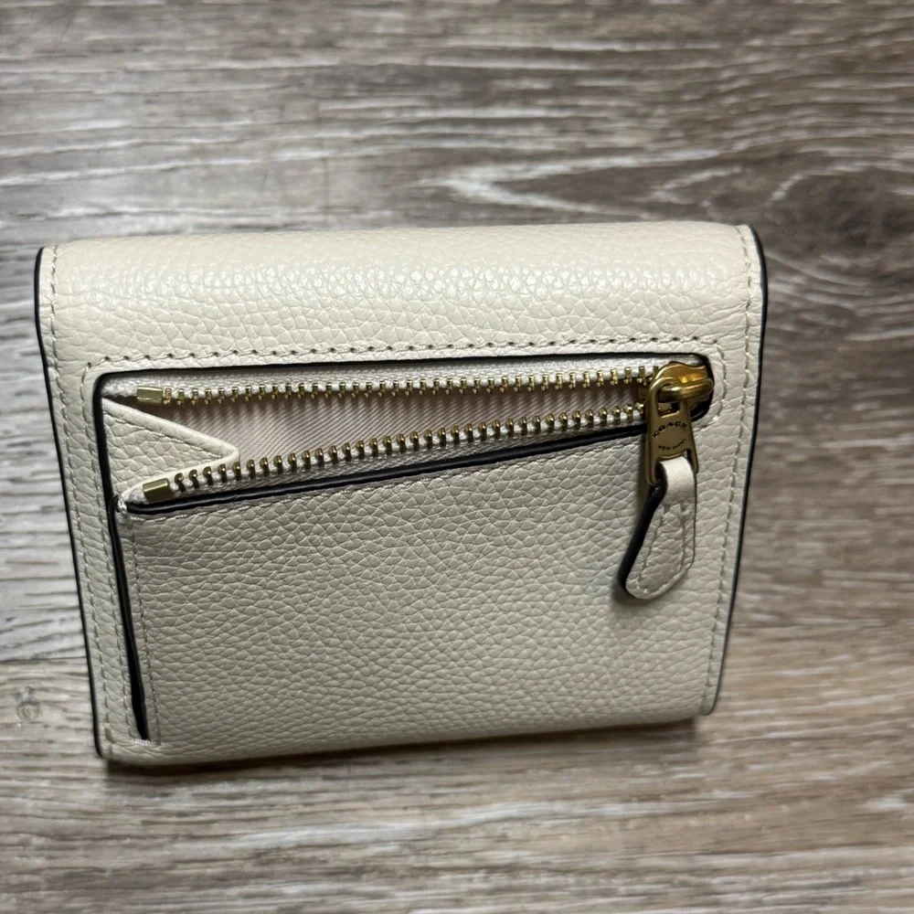 Coach Mila flap wallet - Picture 6 of 10